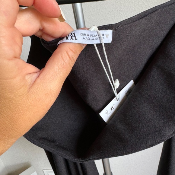 Zara Black Ballon Crop Top - Picture 3 of 5